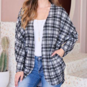 Plaid Round Hem Pocket Cardigan